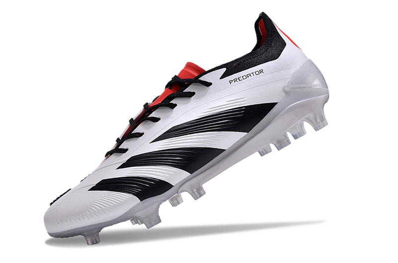 Chuteira Campo Adidas Predator Elite FG Branca e Preto