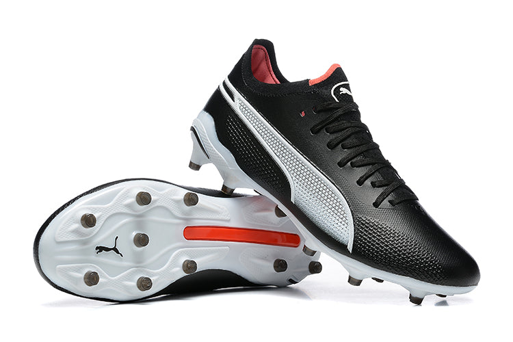 Chuteira Campo Puma King Ultimate FG Preta e Branca "Classic"