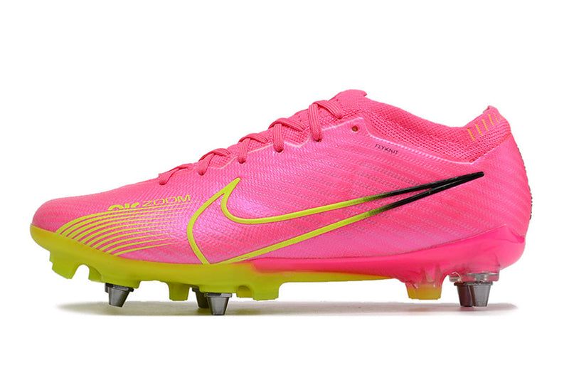 Chuteira Campo Nike Air Zoom Mercurial Vapor 15 Elite Trava Mista Rosa e Verde "Luminous Pack"