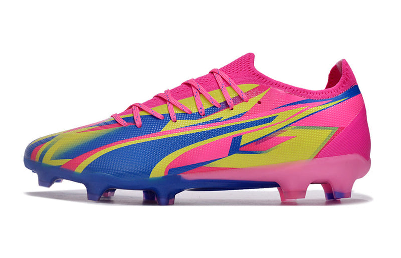 Chuteira Campo Puma Ultra Ultimate FG Rosa, Azul e Amarelo "Energy Pack"