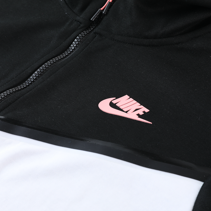 Conjunto de Moletom Nike Sportswear Tech Fleece com Touca Preto e Branco