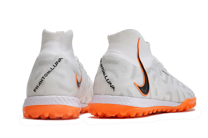 Chuteira Society Nike Phantom Luna Elite TF Branca e Laranja "United Pack"