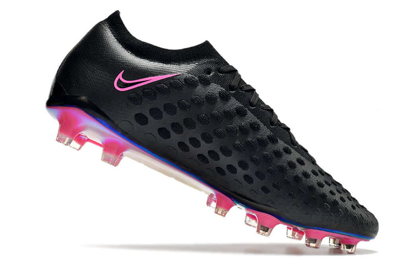 Chuteira Campo Nike Phantom Ultra Venom Elite FG Preta e Rosa