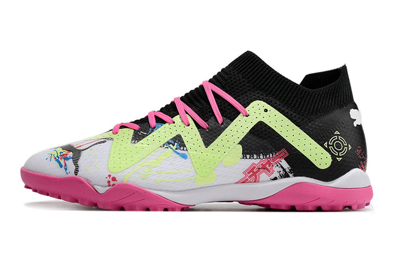 Chuteira Society Puma Future Ultimate TF Preta, Branca e Rosa "Powercat Tokyo Pack"