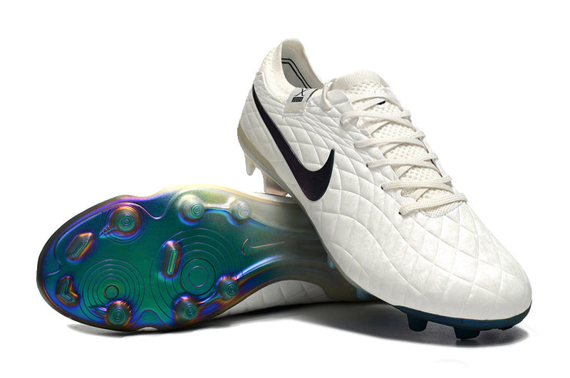 Chuteira Campo Nike Tiempo Legend 10 Elite FG Branca e Verde "Pearl Pack"