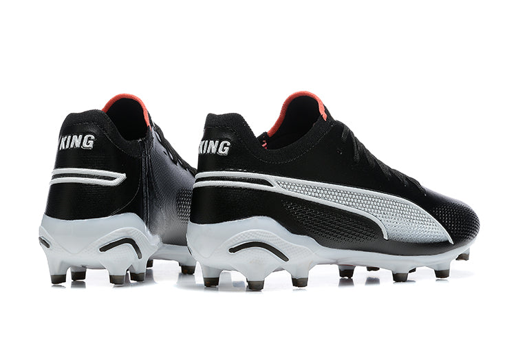 Chuteira Campo Puma King Ultimate FG Preta e Branca "Classic"