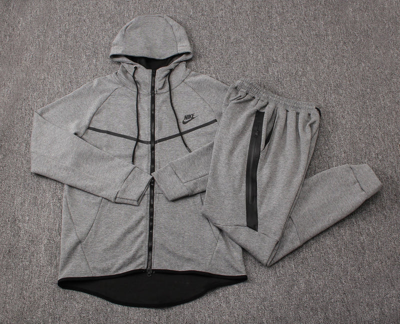 Conjunto de Moletom Nike Sportswear Tech Fleece com Touca Cinza Escuro