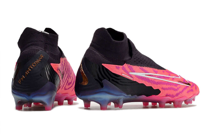 Chuteira Campo Nike Phantom GX DF Elite FG Rosa e Preta "Generation Pack"