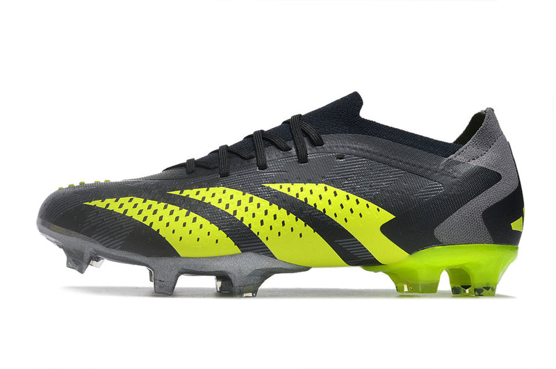 Chuteira Campo Adidas Predator Accuracy.1 FG Low Preta e Verde "Crazycharged Pack"