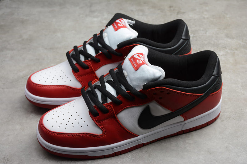 Nike SB Dunk Low Chicago