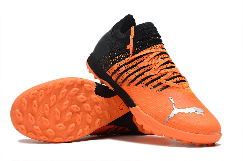 Chuteira Society Puma Future Z 1.3 TF Laranja e Preta "Instinct"