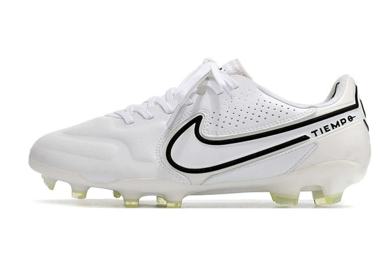 Chuteira Campo Nike Tiempo Legend 9 Elite FG Branco e Preto