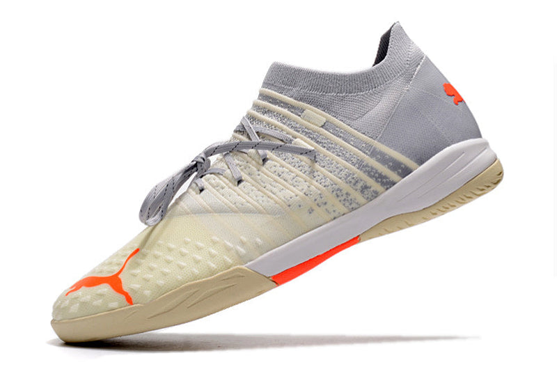 Chuteira Futsal Puma Future Z 1.3 IC Cinza e Branco "First Mile"