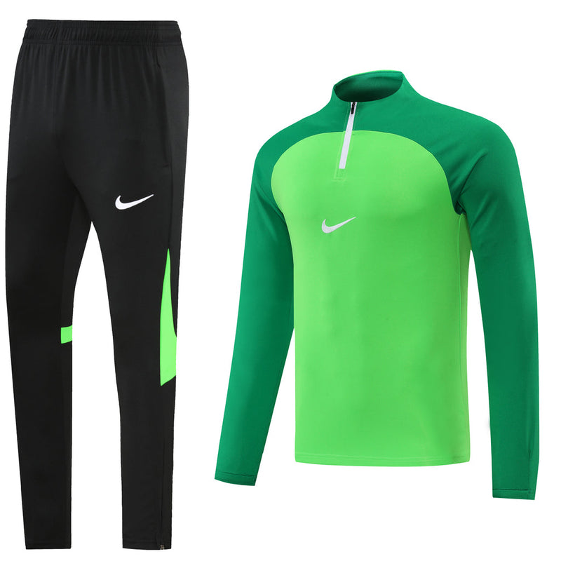 Conjunto de Frio Nike Training Verde e Preto