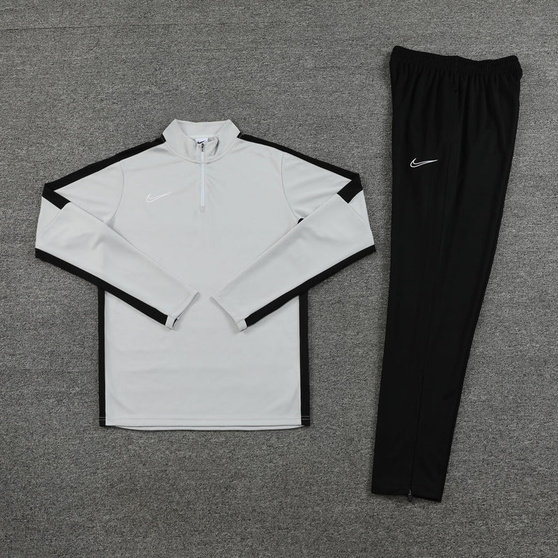 Conjunto de Frio Nike Training Cinza e Preto