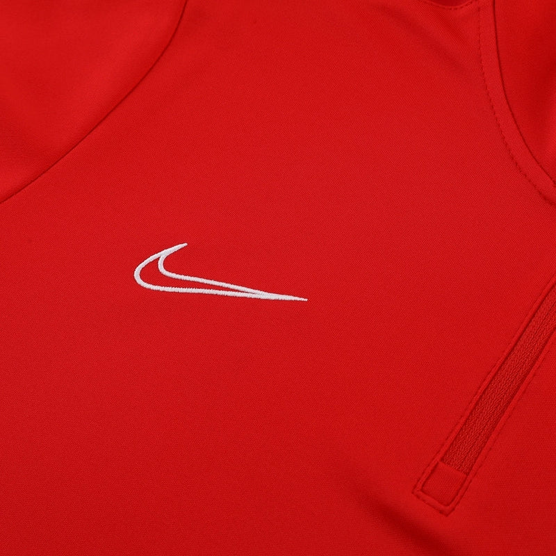 Conjunto de Frio Nike Training Preto e Vermelho