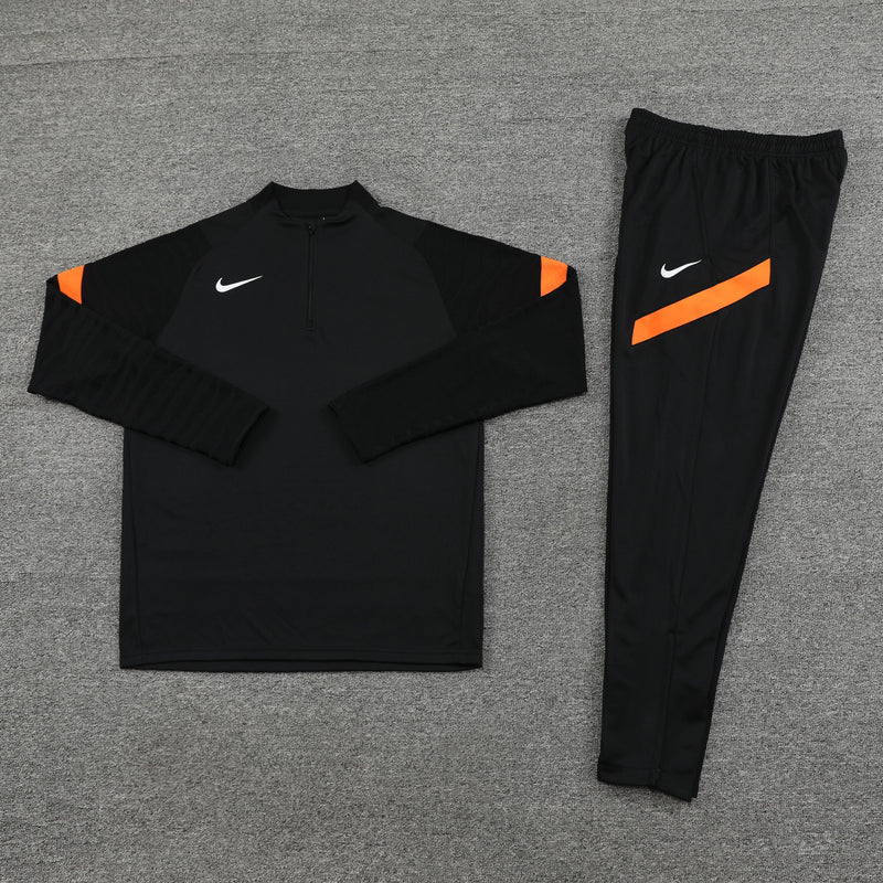 Conjunto de Frio Nike Training Laranja e Preto