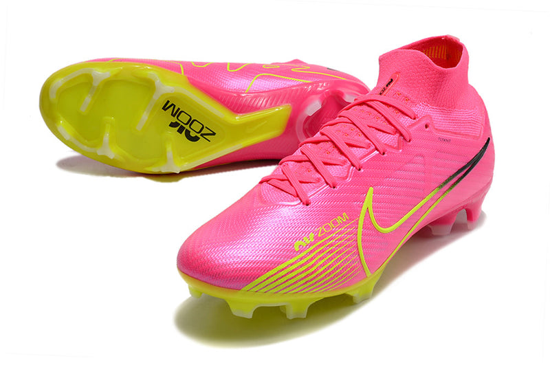 Chuteira Campo Nike Air Zoom Mercurial Superfly 9 Elite FG Rosa e Verde "Luminous Pack"