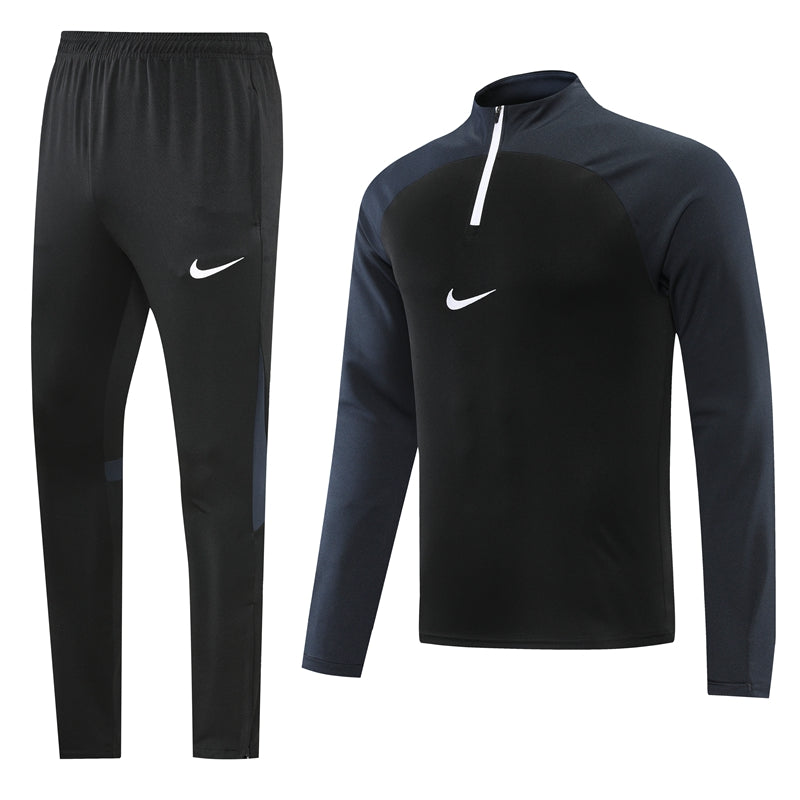 Conjunto de Frio Nike Training Preto