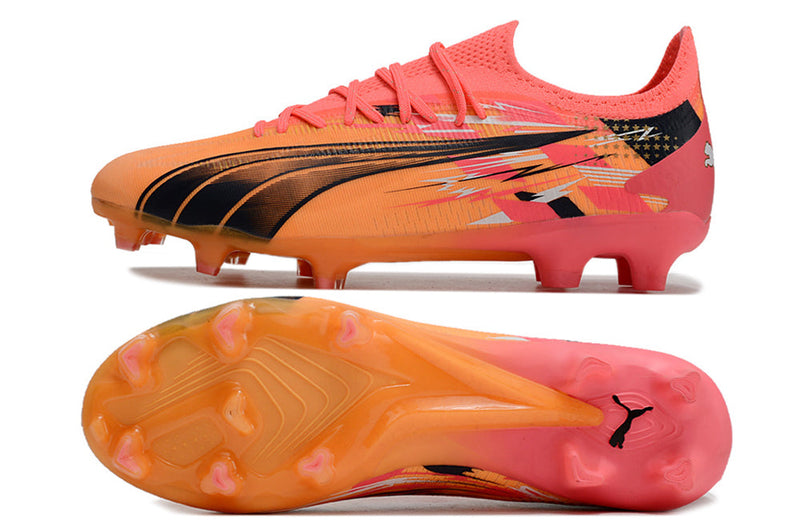 Chuteira Campo Puma Ultra Ultimate FG Laranja e Rosa "Pulisic"