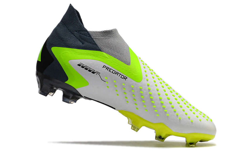 Chuteira Campo Adidas Predator Accuracy+ FG Verde e Branca "Crazyrush Pack"