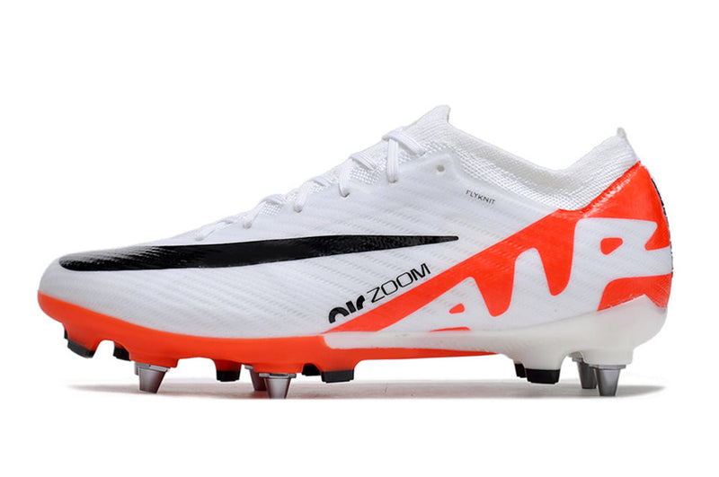 Chuteira Campo Nike Air Zoom Mercurial Vapor 15 Elite Trava Mista Branca e Laranja "Ready Pack"