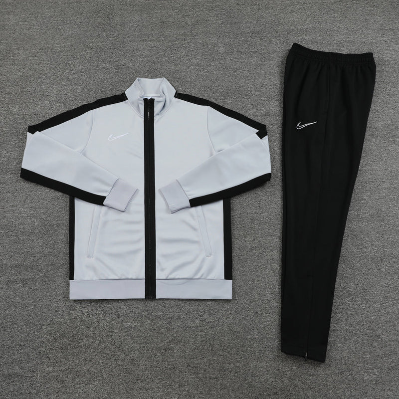 Conjunto de Frio Nike Sportswear Cinza e Preto