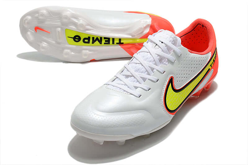 Chuteira Campo Nike Tiempo Legend 9 Elite FG Branca e Laranja "Motivation Pack"