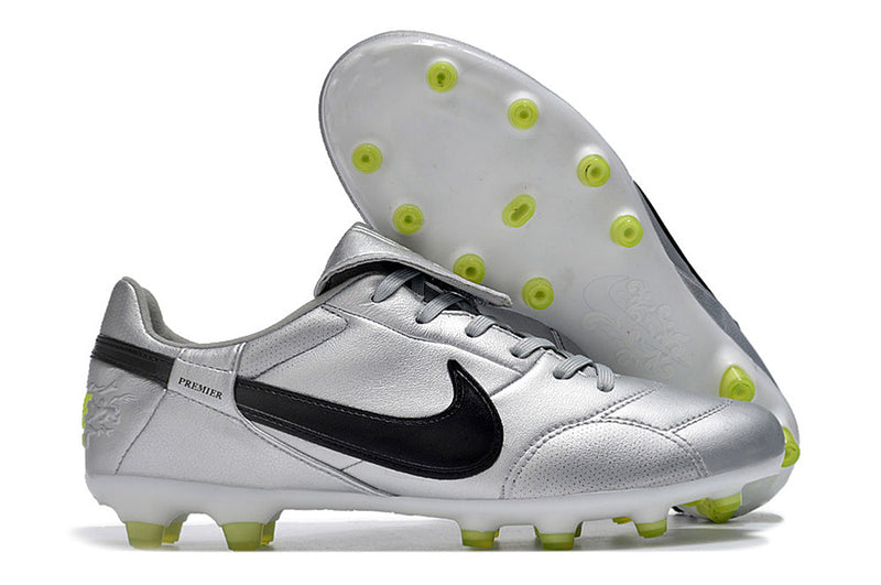 Chuteira Campo Nike Premier 3 FG Prata e Preto