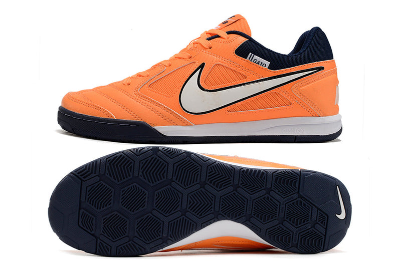 Chuteira Futsal Supreme x Nike SB Gato IC Laranja, Azul e Branco