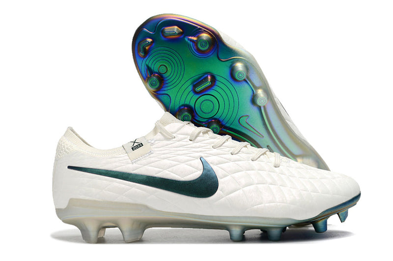 Chuteira Campo Nike Tiempo Legend 10 Elite FG Branca e Verde "Pearl Pack"