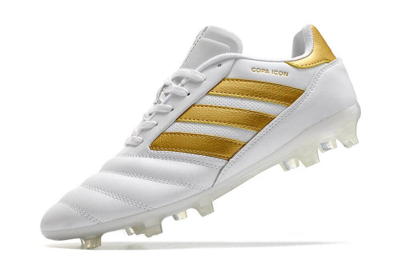 Chuteira Campo Adidas Copa Icon FG Branco e Dourado