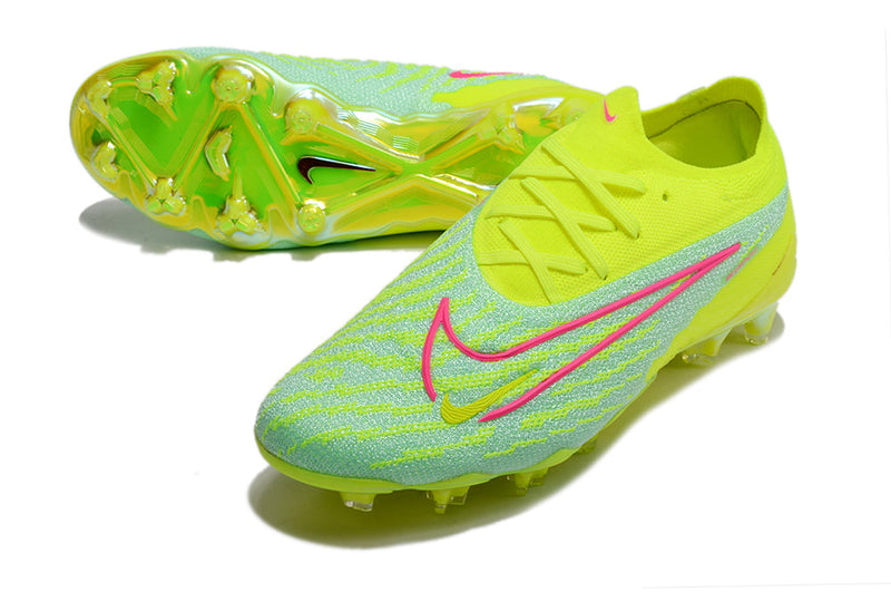 Chuteira Campo Nike Phantom GX Elite FG Verde e Rosa