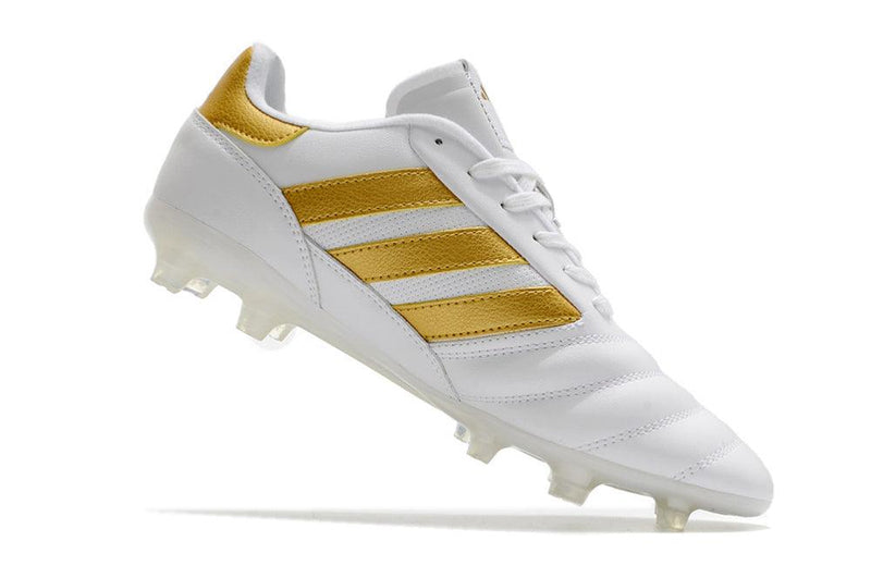 Chuteira Campo Adidas Copa Icon FG Branco e Dourado