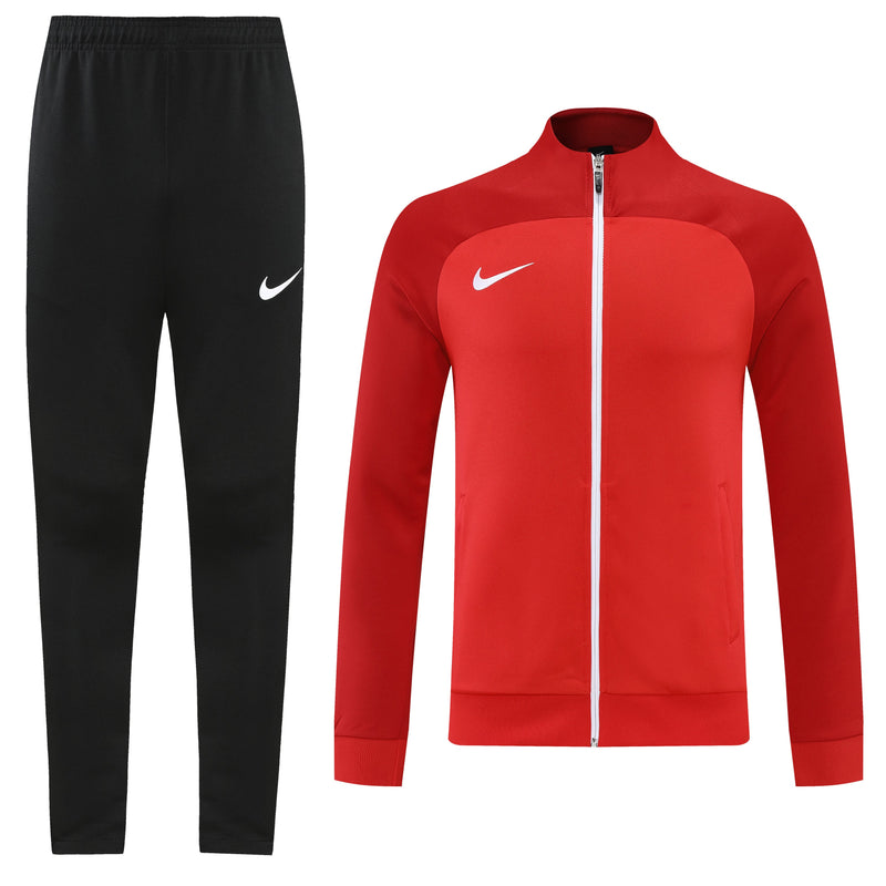 Conjunto de Frio Nike Sportswear Vermelho e Preto