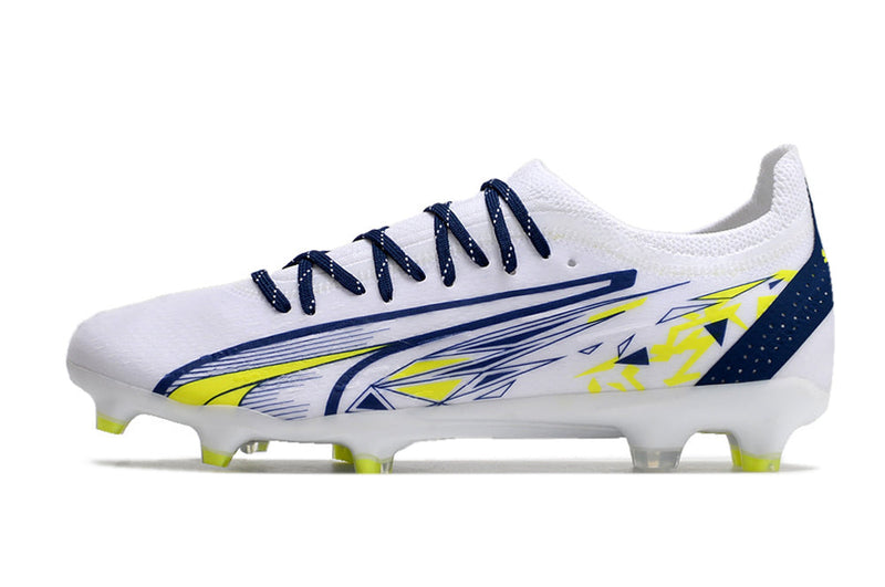 Chuteira Campo Puma Ultra Ultimate 1.4 FG Branca e Azul "Pulisic"