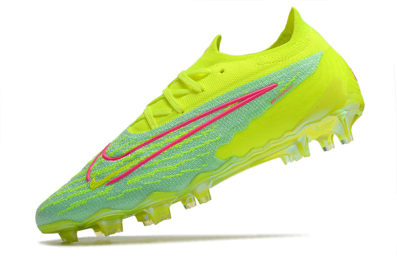 Chuteira Campo Nike Phantom GX Elite FG Verde e Rosa