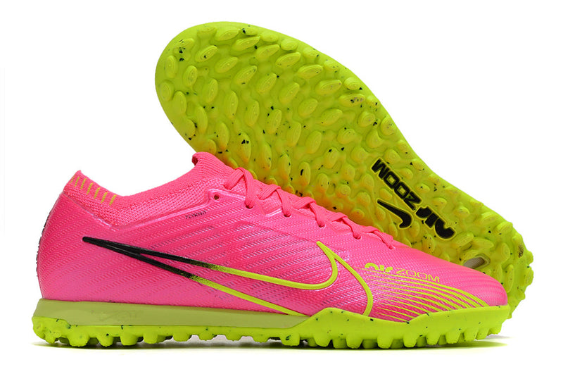 Chuteira Society Nike Air Zoom Mercurial Vapor 15 Elite TF Rosa e Verde "Luminous Pack"