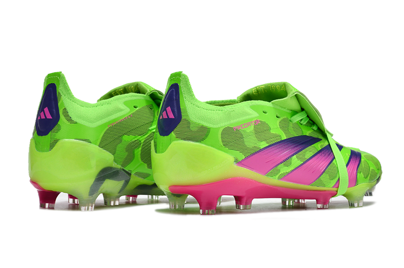 Chuteira Campo Adidas Predator FT 30 Elite FG Verde e Rosa