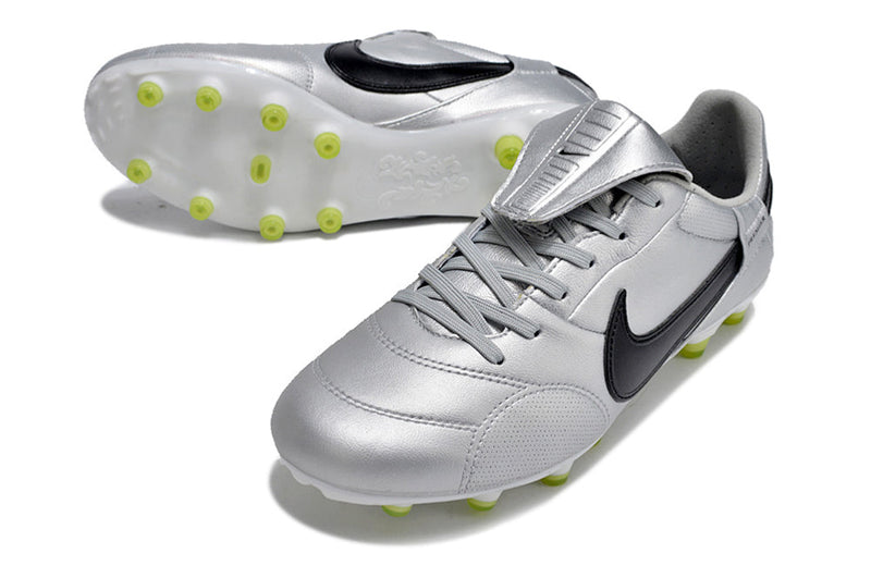 Chuteira Campo Nike Premier 3 FG Prata e Preto