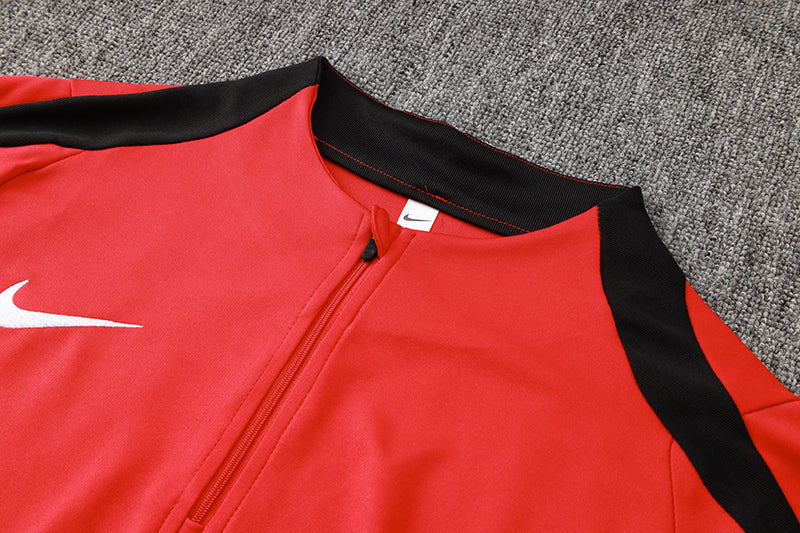 Conjunto de Frio Nike Training Vermelho e Preto