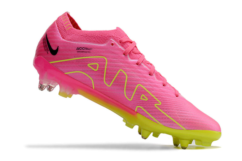 Chuteira Campo Nike Air Zoom Mercurial Vapor 15 Elite Ponta de Aluminio Rosa "Luminous Pack"