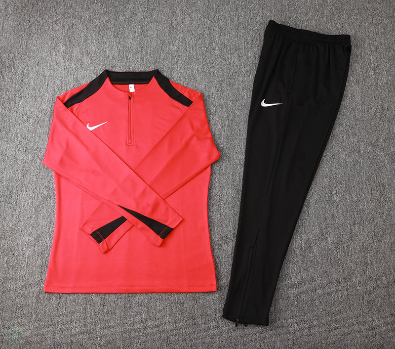 Conjunto de Frio Nike Training Vermelho e Preto