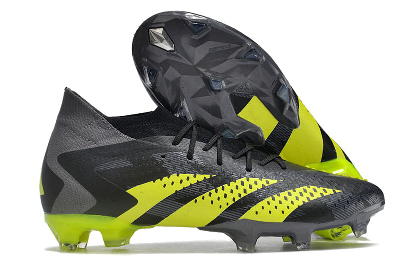 Chuteira Campo Adidas Predator Accuracy.1 FG Preta e Verde "Crazycharged Pack"