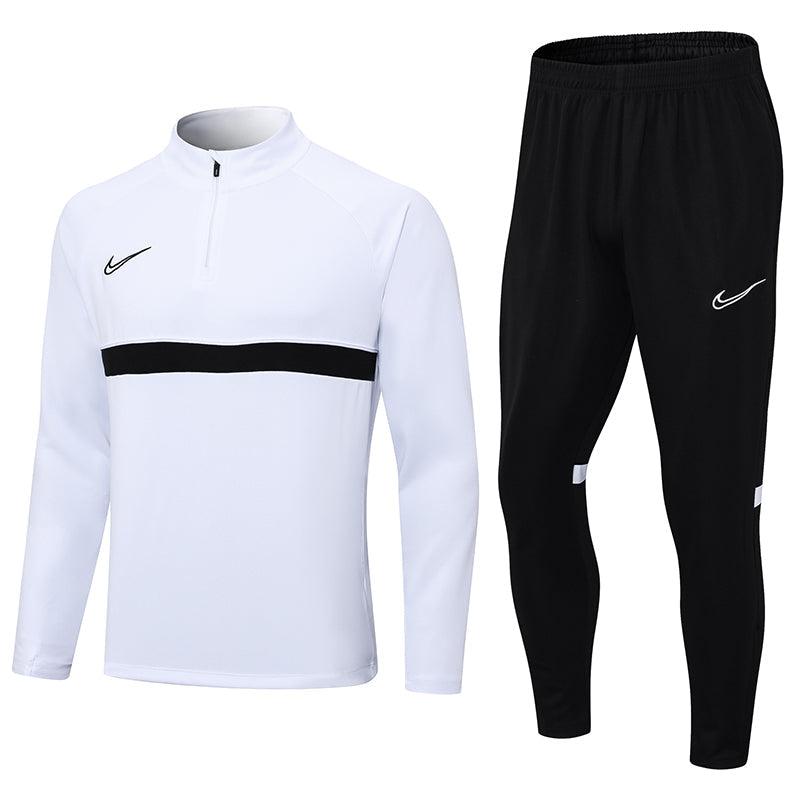 Conjunto de Frio Nike Training Branco e Preto