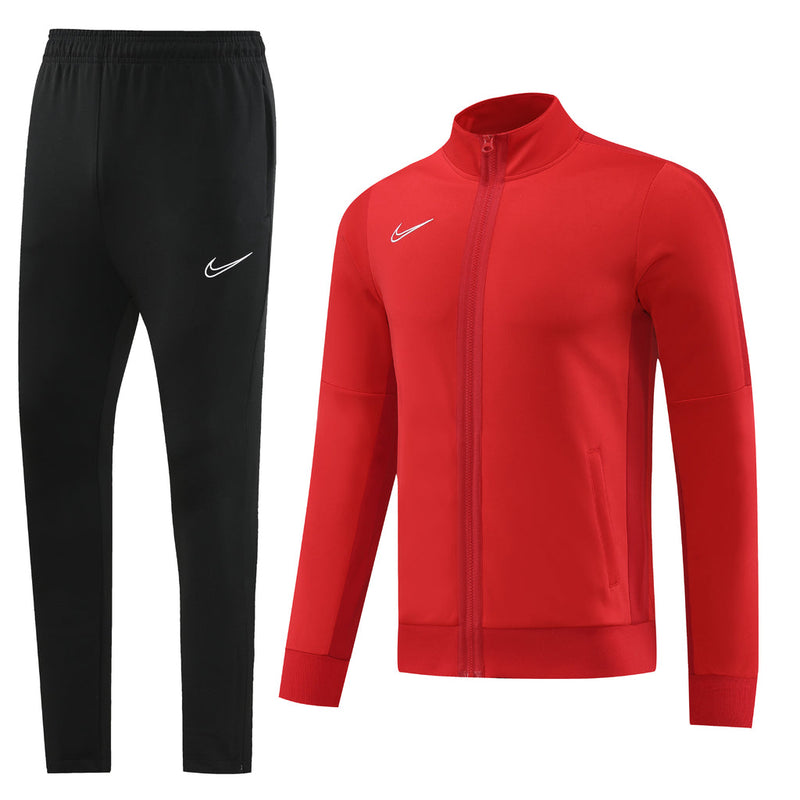 Conjunto de Frio Nike Sportswear Vermelho e Preto