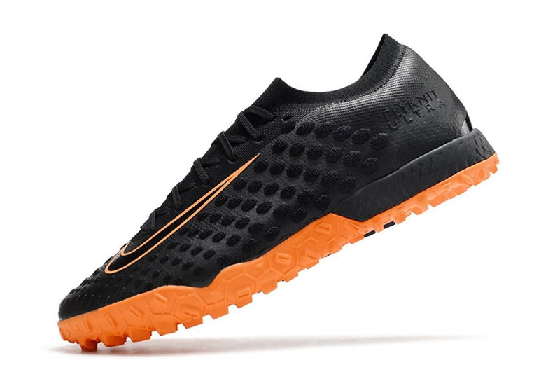 Chuteira Society Nike Phantom Ultra Venom Elite TF Preta e Laranja