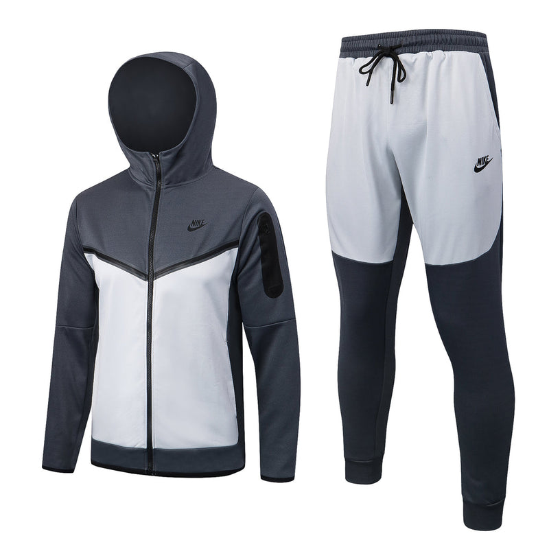 Conjunto de Moletom Nike Sportswear Tech Fleece com Touca Cinza e Branco