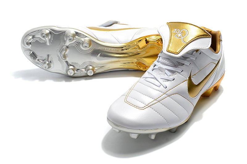 Chuteira Campo Nike Retrô Tiempo Legend 7 Elite FG Branca e Dourada R10