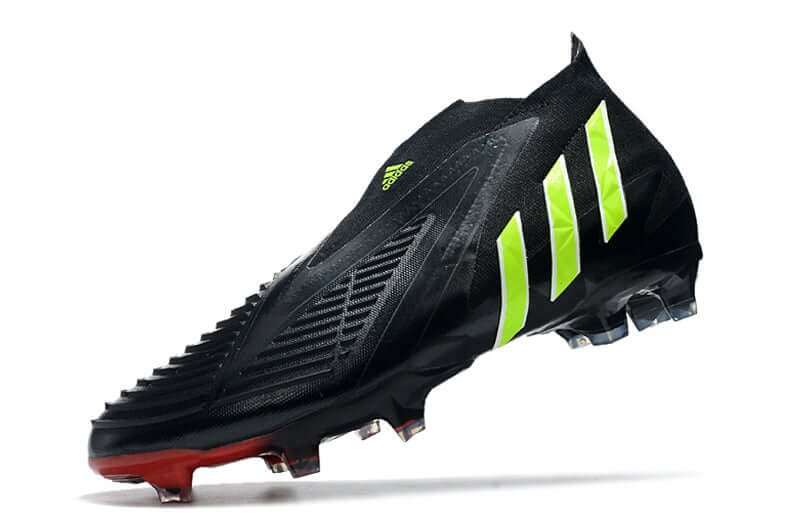 Chuteira Campo Adidas Predator Edge.1 FG Preto e Verde "Shadow Portal Pack"